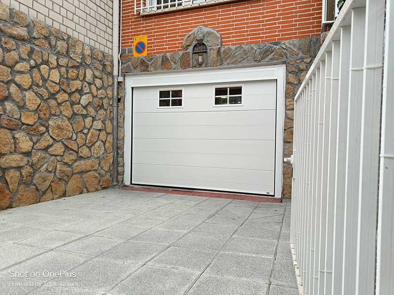 Empresa de puertas autom&aacute;ticas en Madrid