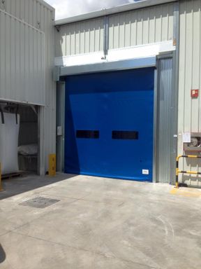 Puerta rápida azul